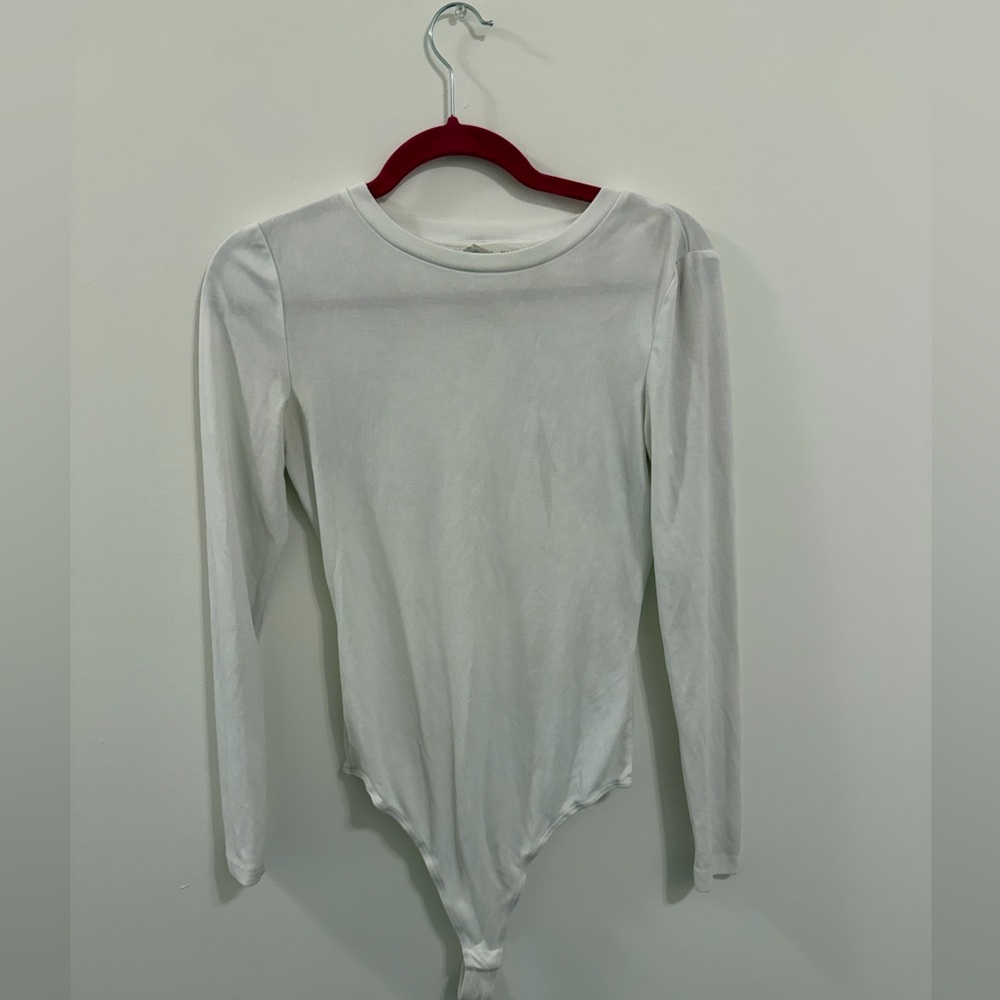 Elodie White Long Sleeve Bodysuit – Size M - Picture 4 of 5